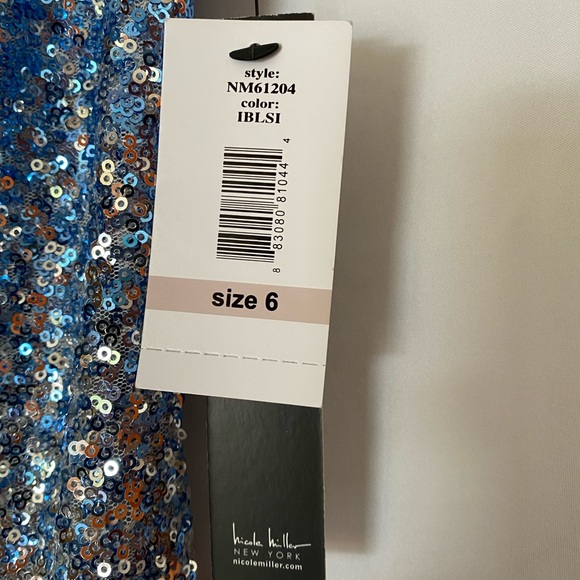 ‼️SOLD ‼️
💥SALE💥Nicole Miller New York metallic - Picture 4 of 8